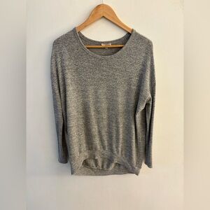 Aritzia Wilfred Free Oversized Heather Gray Softspun Long Sleeve Sweater, Size S
